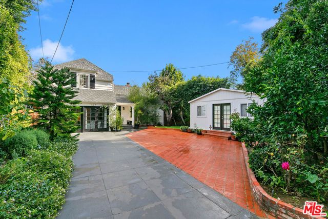 1762 Nichols Canyon Road, Los Angeles, CA 90046