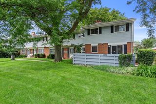 8572 W Villard AVENUE, Milwaukee, WI 53225