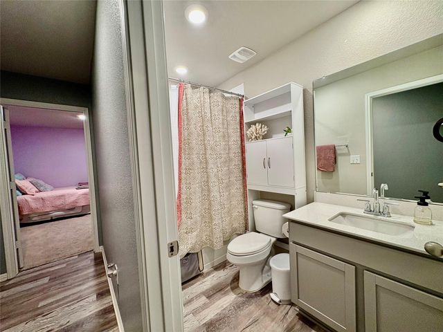 444 Hunter LOOP, Bertram, TX 78605