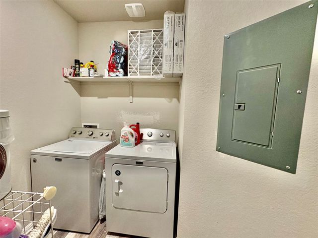 444 Hunter LOOP, Bertram, TX 78605