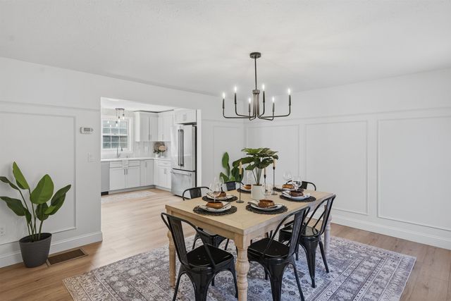 10 Twilight Path, Derry, NH 03038