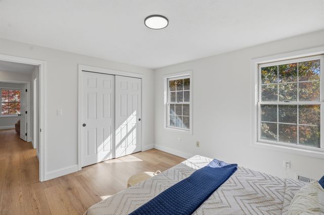 10 Twilight Path, Derry, NH 03038