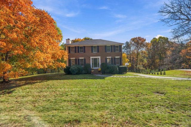 10 Twilight Path, Derry, NH 03038