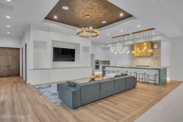 867 S Summit Creek Drive, Other City - Utah, UT 84653