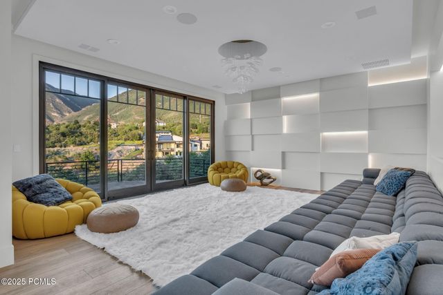 867 S Summit Creek Drive, Other City - Utah, UT 84653