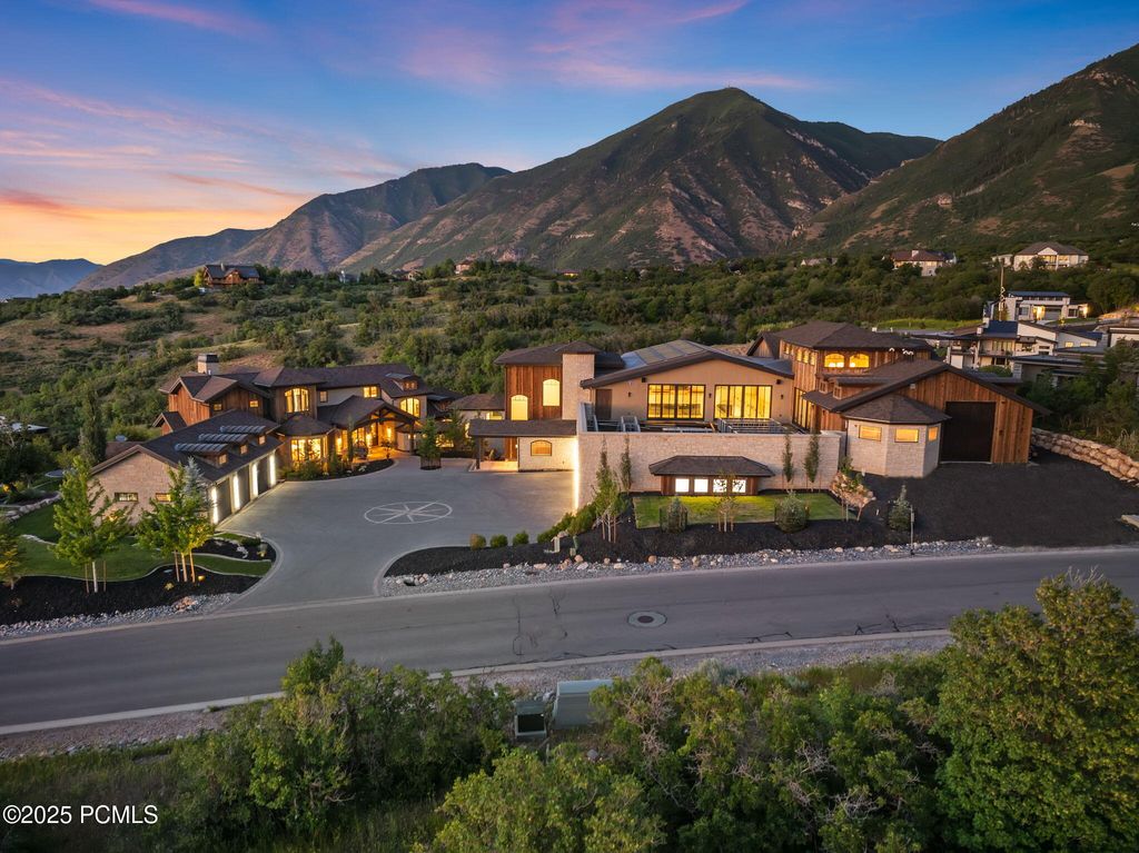 867 S Summit Creek Drive, Other City - Utah, UT 84653