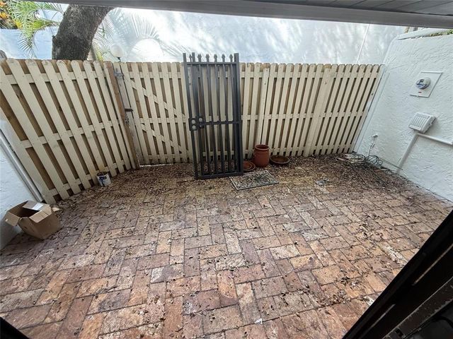 19428 NE 26th Avenue 103b, Miami, FL 33180