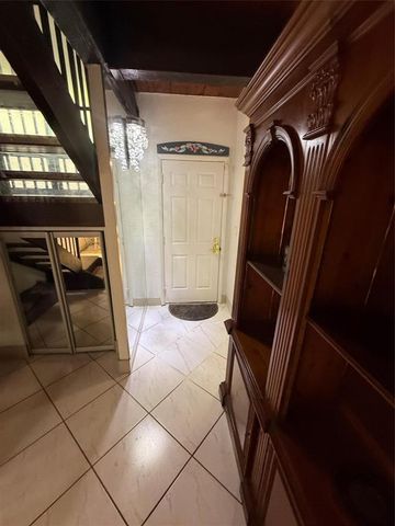 19428 NE 26th Avenue 103b, Miami, FL 33180