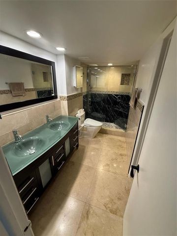 19428 NE 26th Avenue 103b, Miami, FL 33180