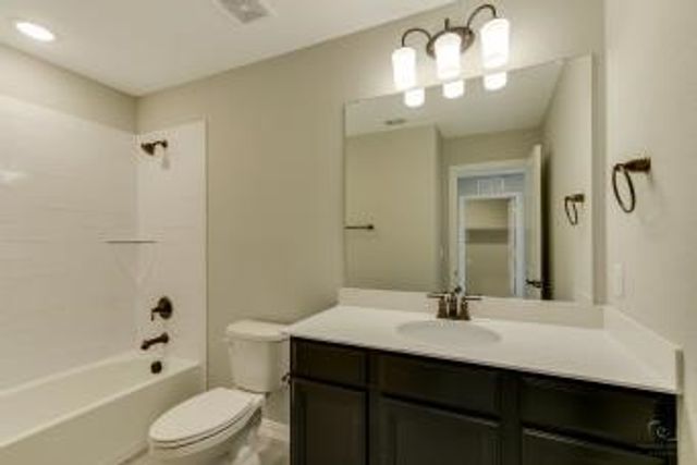 260 Lee Roy Jordan, Irving, TX 75063