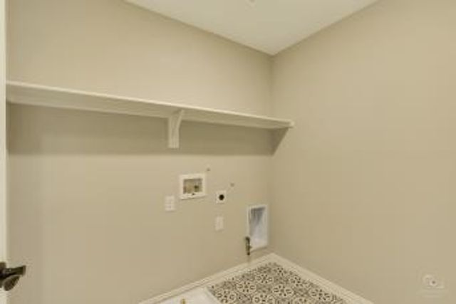 260 Lee Roy Jordan, Irving, TX 75063