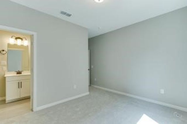 260 Lee Roy Jordan, Irving, TX 75063