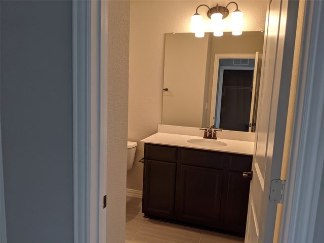 260 Lee Roy Jordan, Irving, TX 75063