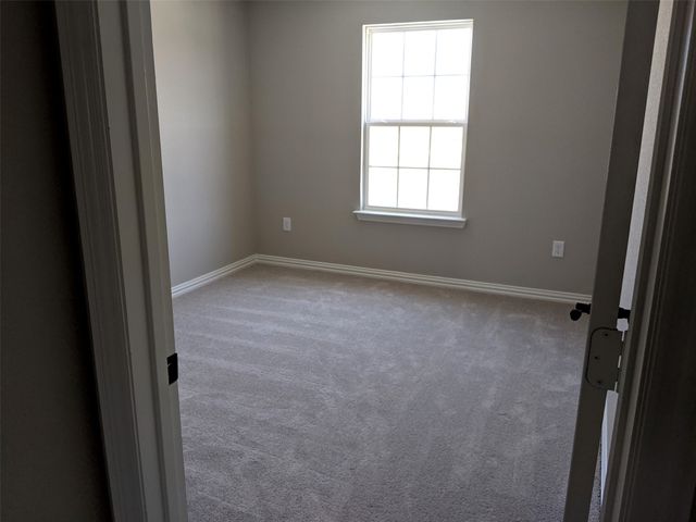 260 Lee Roy Jordan, Irving, TX 75063