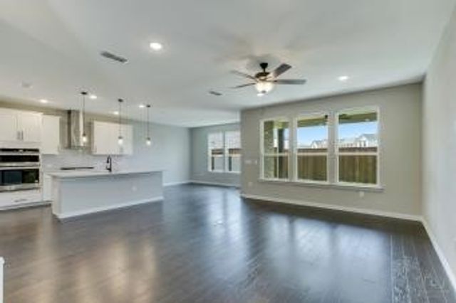 260 Lee Roy Jordan, Irving, TX 75063