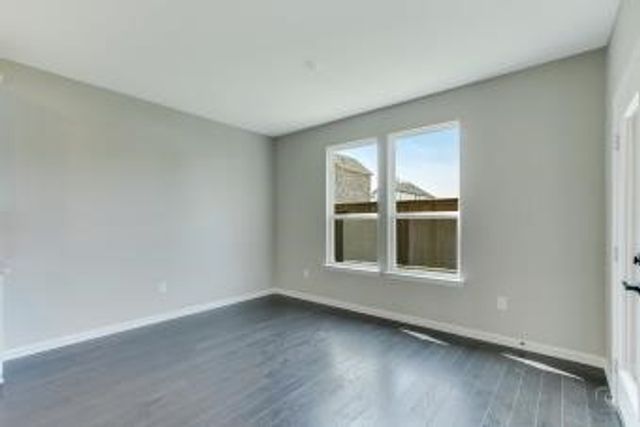 260 Lee Roy Jordan, Irving, TX 75063