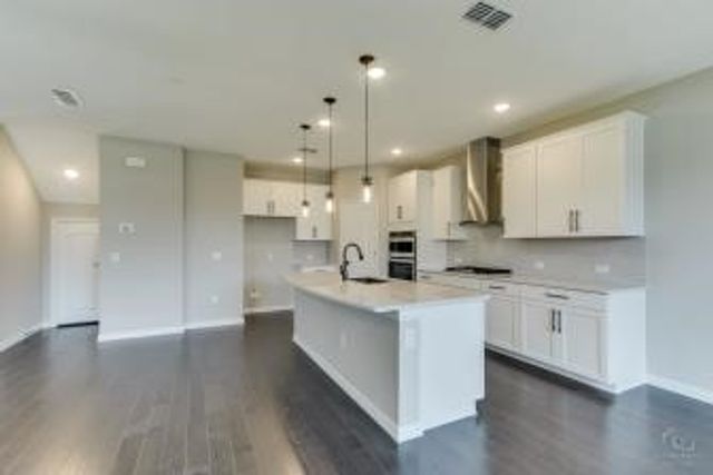 260 Lee Roy Jordan, Irving, TX 75063