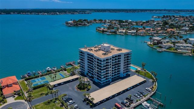 240 SAND KEY ESTATES DRIVE 222, Clearwater, FL 33767