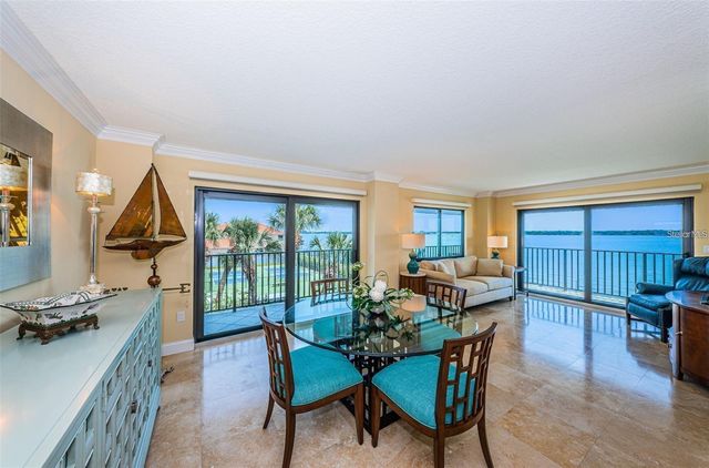 240 SAND KEY ESTATES DRIVE 222, Clearwater, FL 33767