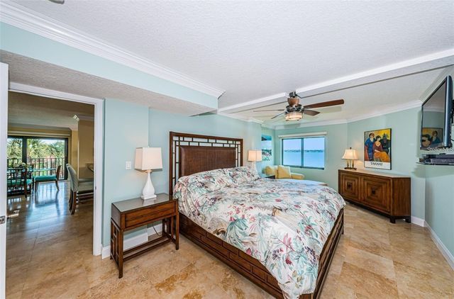240 SAND KEY ESTATES DRIVE 222, Clearwater, FL 33767