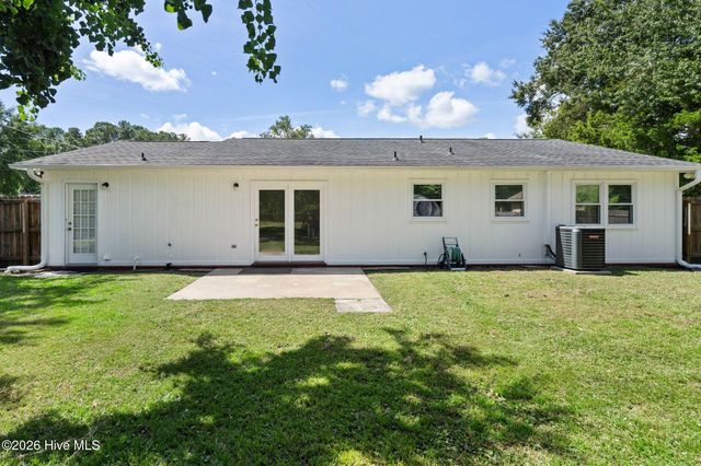 514 Plymouth Drive, Wilmington, NC 28405