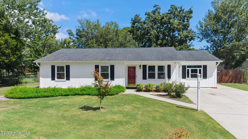 514 Plymouth Drive, Wilmington, NC 28405