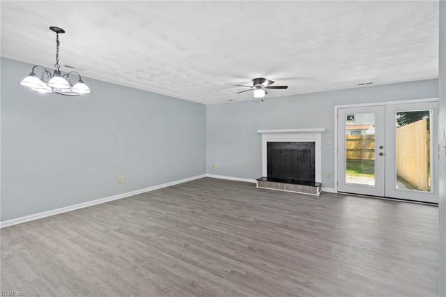 914 Jay Are CT, Virginia Beach, VA 23462