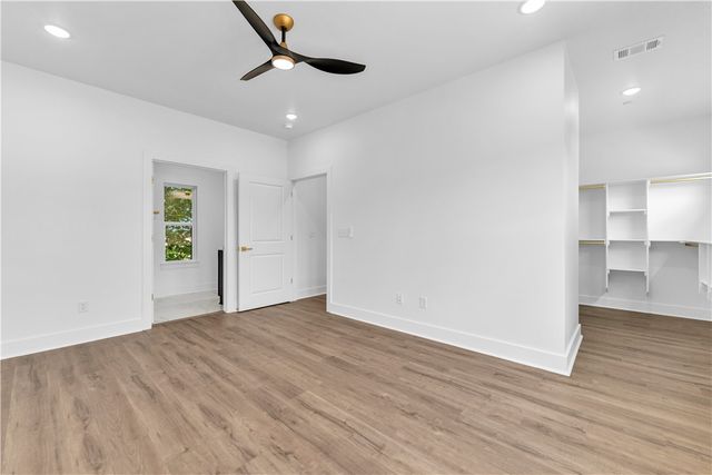 2616 W Berkeley Avenue, Rogers, AR 72758