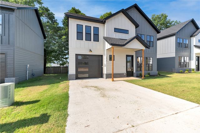 2616 W Berkeley Avenue, Rogers, AR 72758