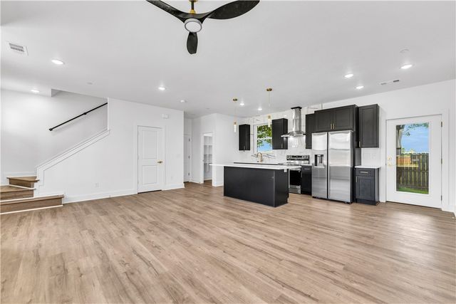 2616 W Berkeley Avenue, Rogers, AR 72758