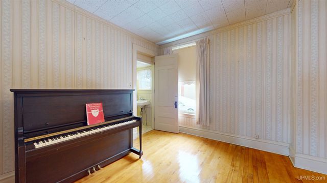 708 Calumet Street, Lake Linden, MI 49945