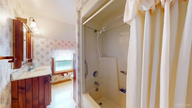 708 Calumet Street, Lake Linden, MI 49945