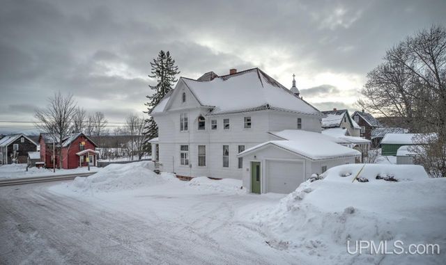 708 Calumet Street, Lake Linden, MI 49945