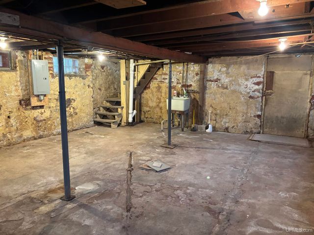 708 Calumet Street, Lake Linden, MI 49945