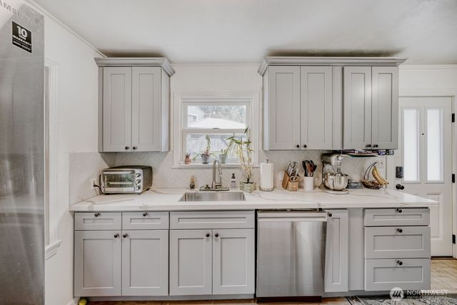 7243 S 125th Street, Seattle, WA 98178