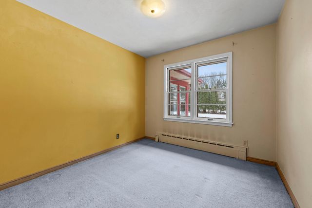 1362 Belmont Lane W, Roseville, MN 55113