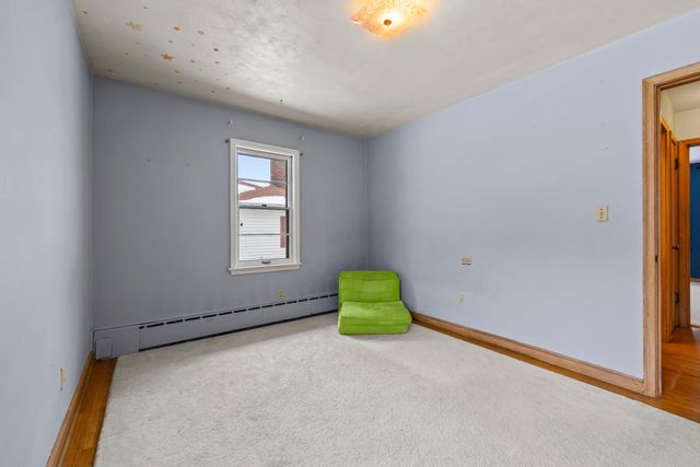 1362 Belmont Lane W, Roseville, MN 55113