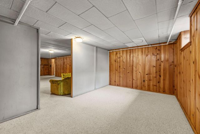 1362 Belmont Lane W, Roseville, MN 55113