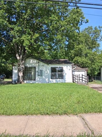 2917 Cypress Avenue, Dallas, TX 75227