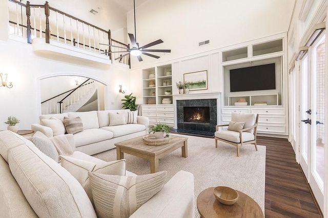 3230 Lake Island Drive, Montgomery, TX 77356