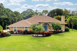 4580 Hunters Run Circle, Grant, FL 32949
