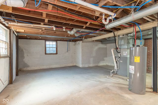 1100 S A Street, Elwood, IN 46036