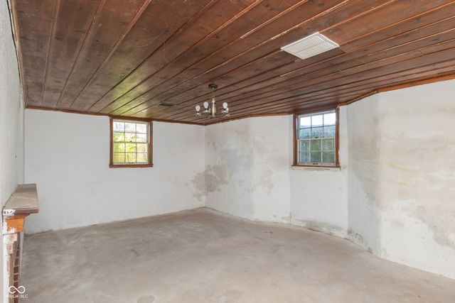 1100 S A Street, Elwood, IN 46036