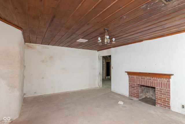 1100 S A Street, Elwood, IN 46036