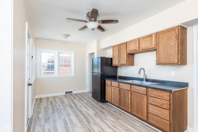 1100 S A Street, Elwood, IN 46036