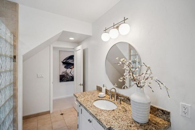 111 Elm Street, Menlo Park, CA 94025