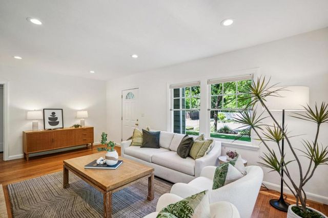 111 Elm Street, Menlo Park, CA 94025
