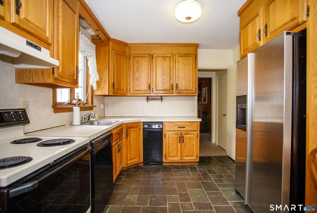 164 Harland Road, Norwich, CT 06360
