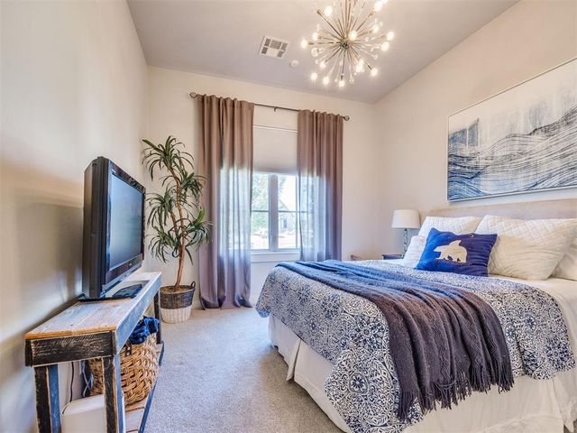 233 Saint Claire Drive, Edmond, OK 73025