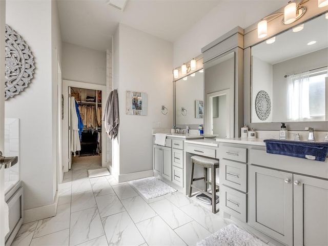 233 Saint Claire Drive, Edmond, OK 73025